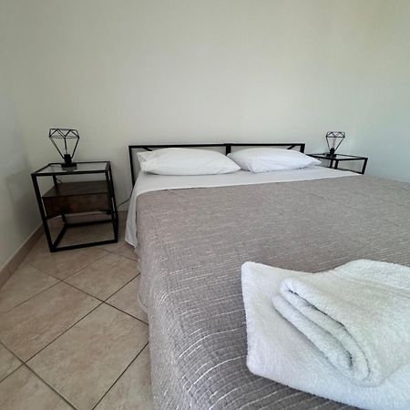 Galvani Apartment Порто Торес Екстериор снимка