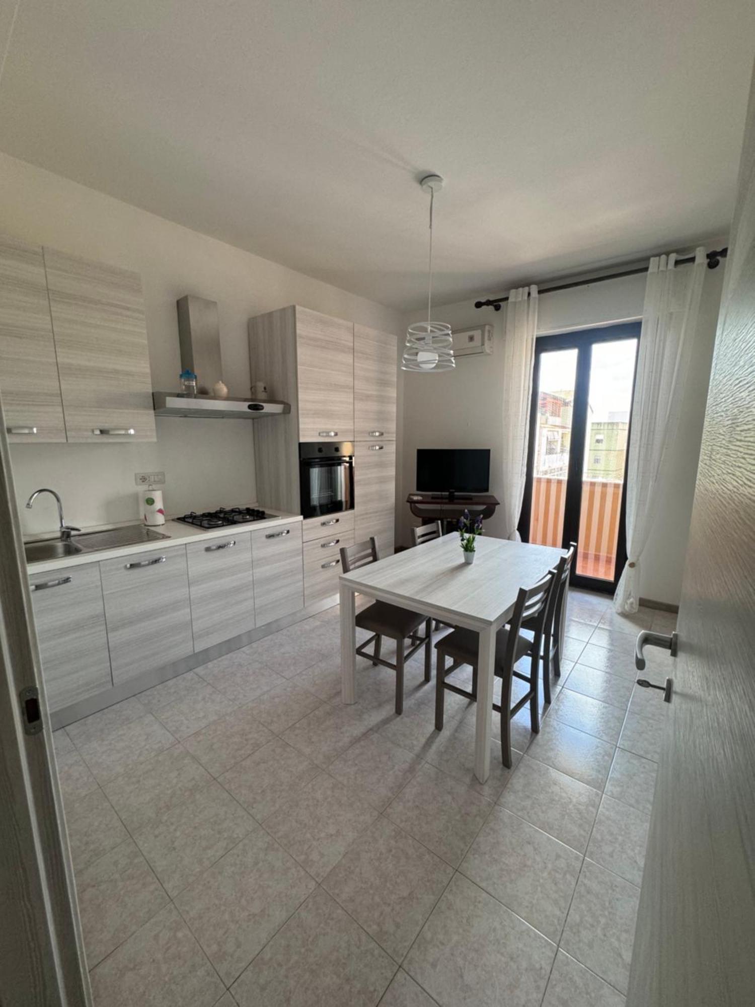 Galvani Apartment Порто Торес Екстериор снимка